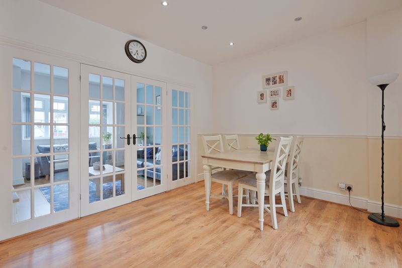Main Avenue Totley Rise
